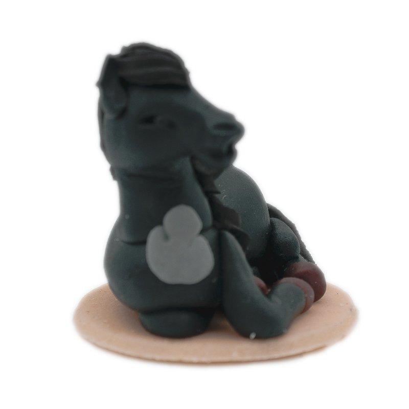 Figurina Marzipan Ponei Negru CapriceSHOP