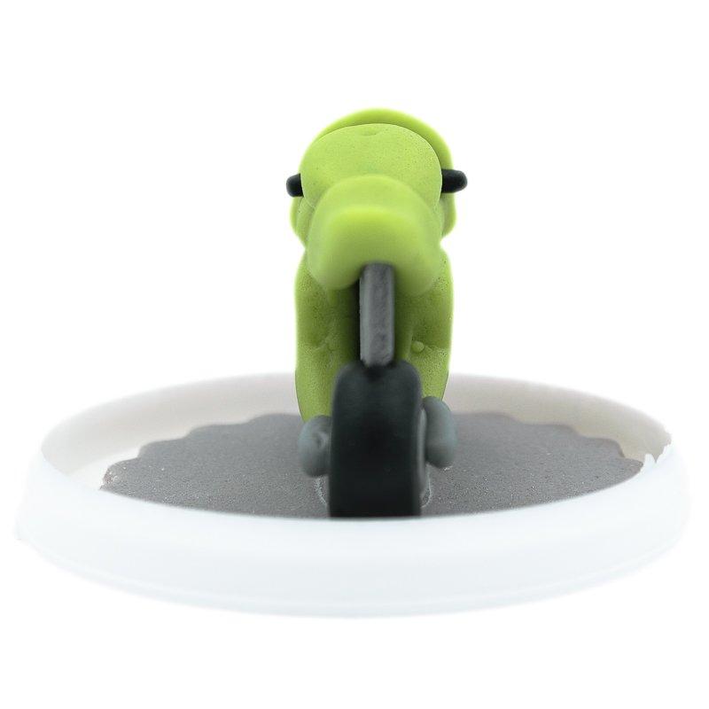 Figurina Marzipan Motocicleta Verde CapriceSHOP