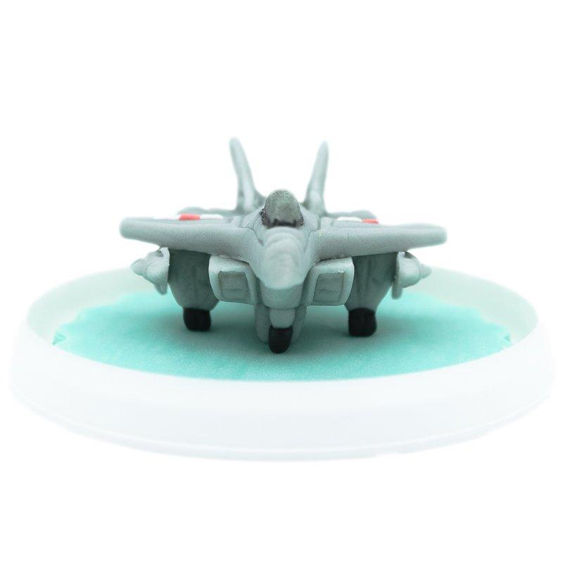 Figurina Marzipan Avion F-16 CapriceSHOP