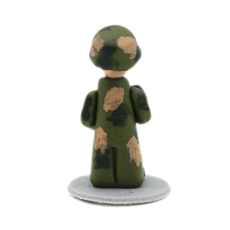 Figurina Marzipan Soldat in Camuflaj Verde CapriceSHOP